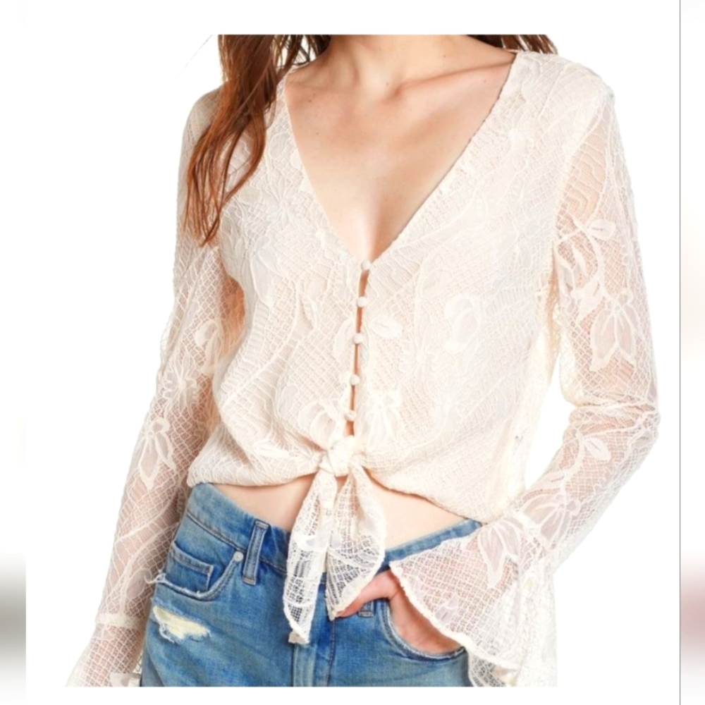 NWT WAYF Piacenza Lace Crop Top